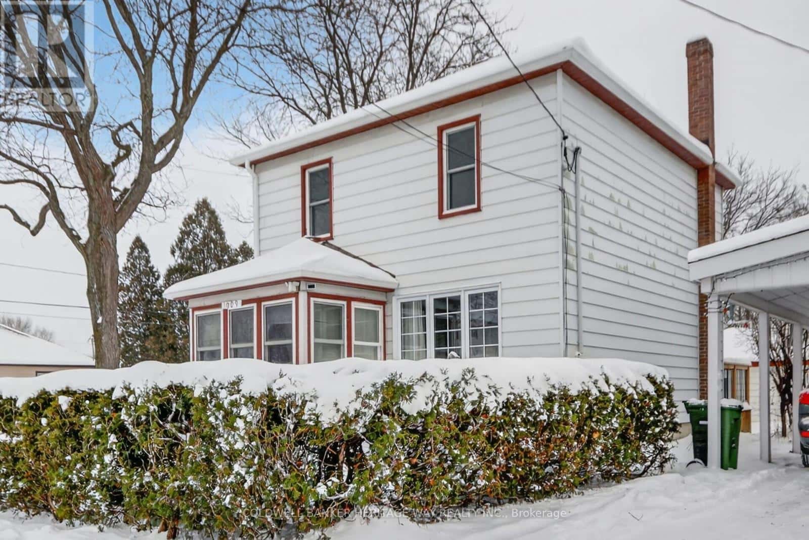 1009 THIRD STREET E — Cornwall, Ontario - Photo 3 of 49