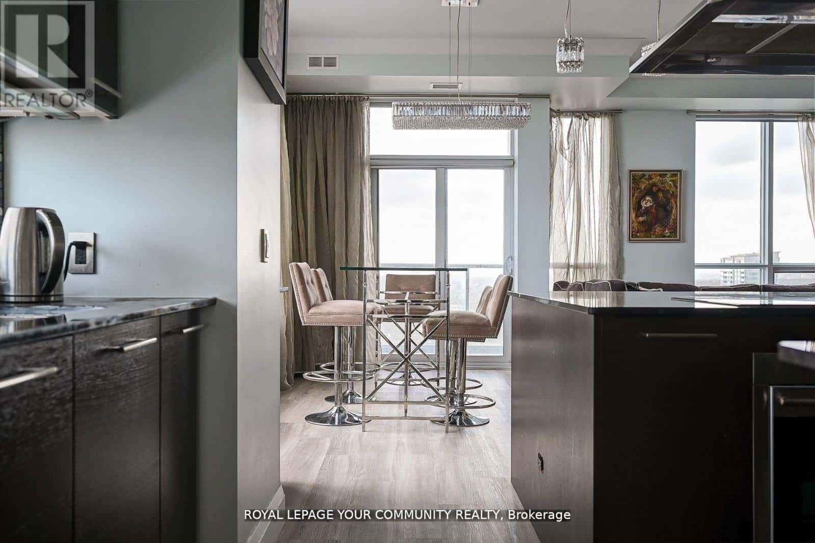 Toronto (Bay Street Corridor) — Toronto (Bay Street Corridor) - Photo 4 of 39