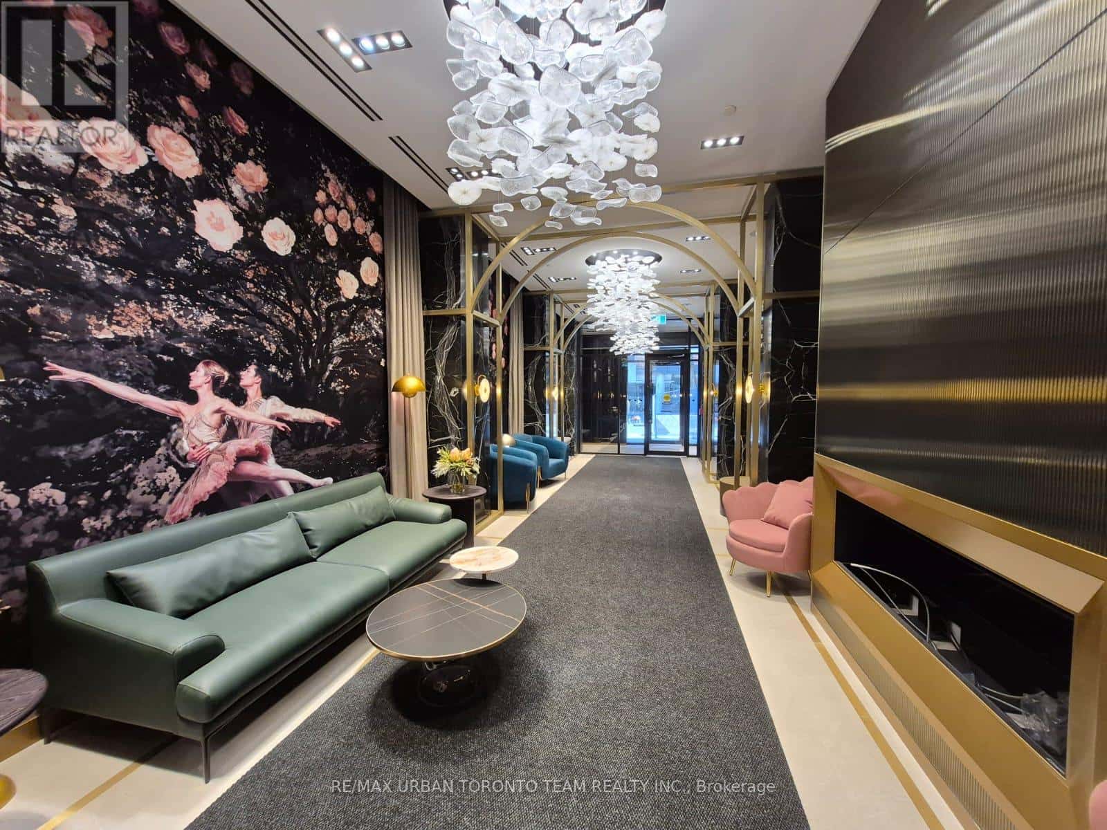 2801 - 771 YONGE STREET — Toronto (Annex) - Photo 3 of 15