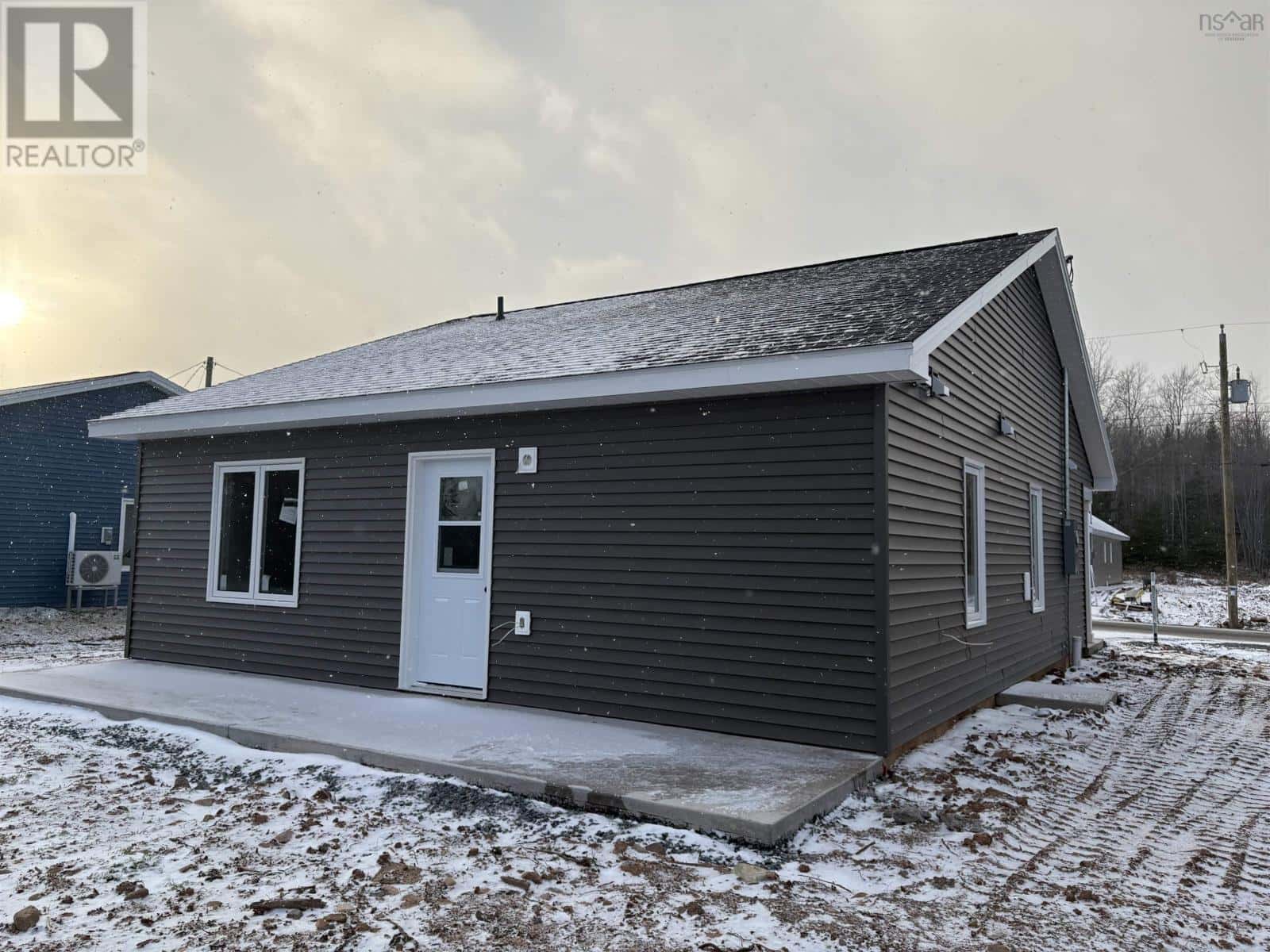 43 Amelia Ave Avenue — Stewiacke, Nova Scotia - Photo 3 of 4