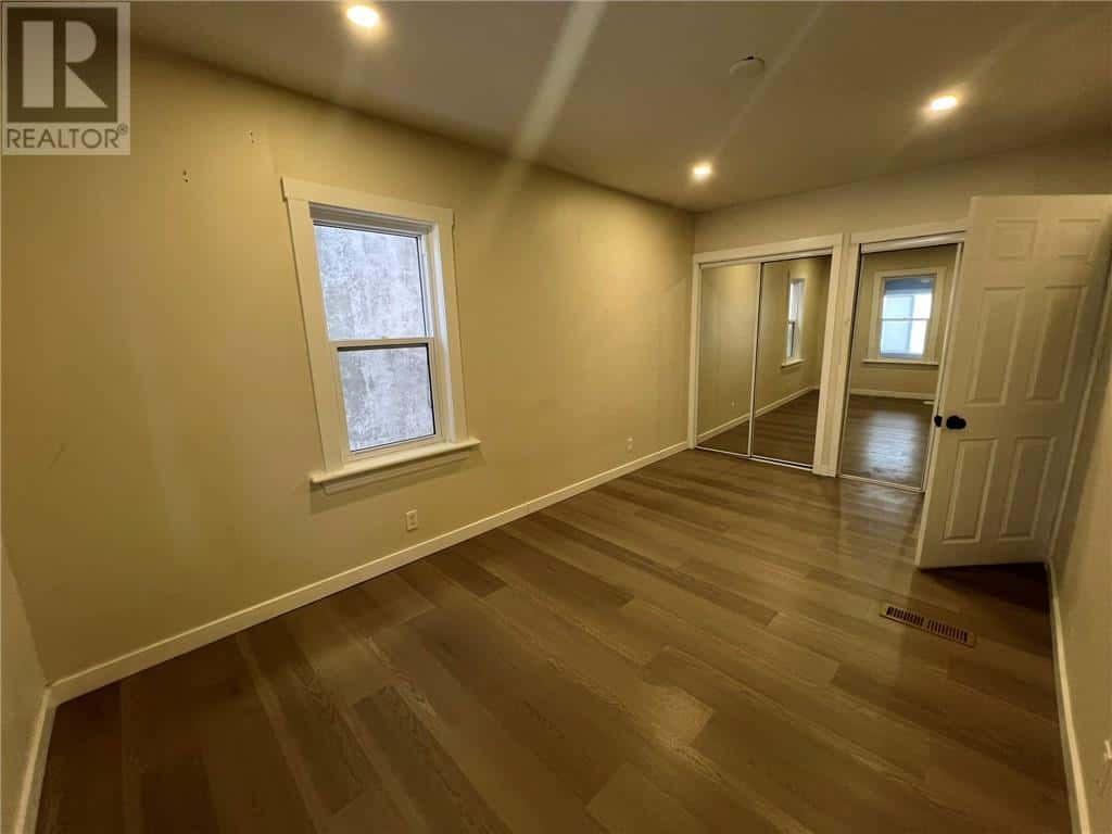 Sudbury — Sudbury - Photo 2 of 16