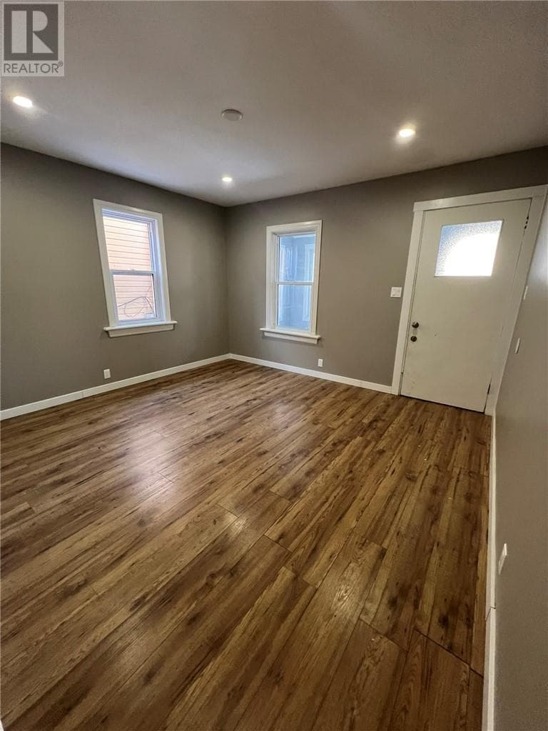 Sudbury — Sudbury - Main photo