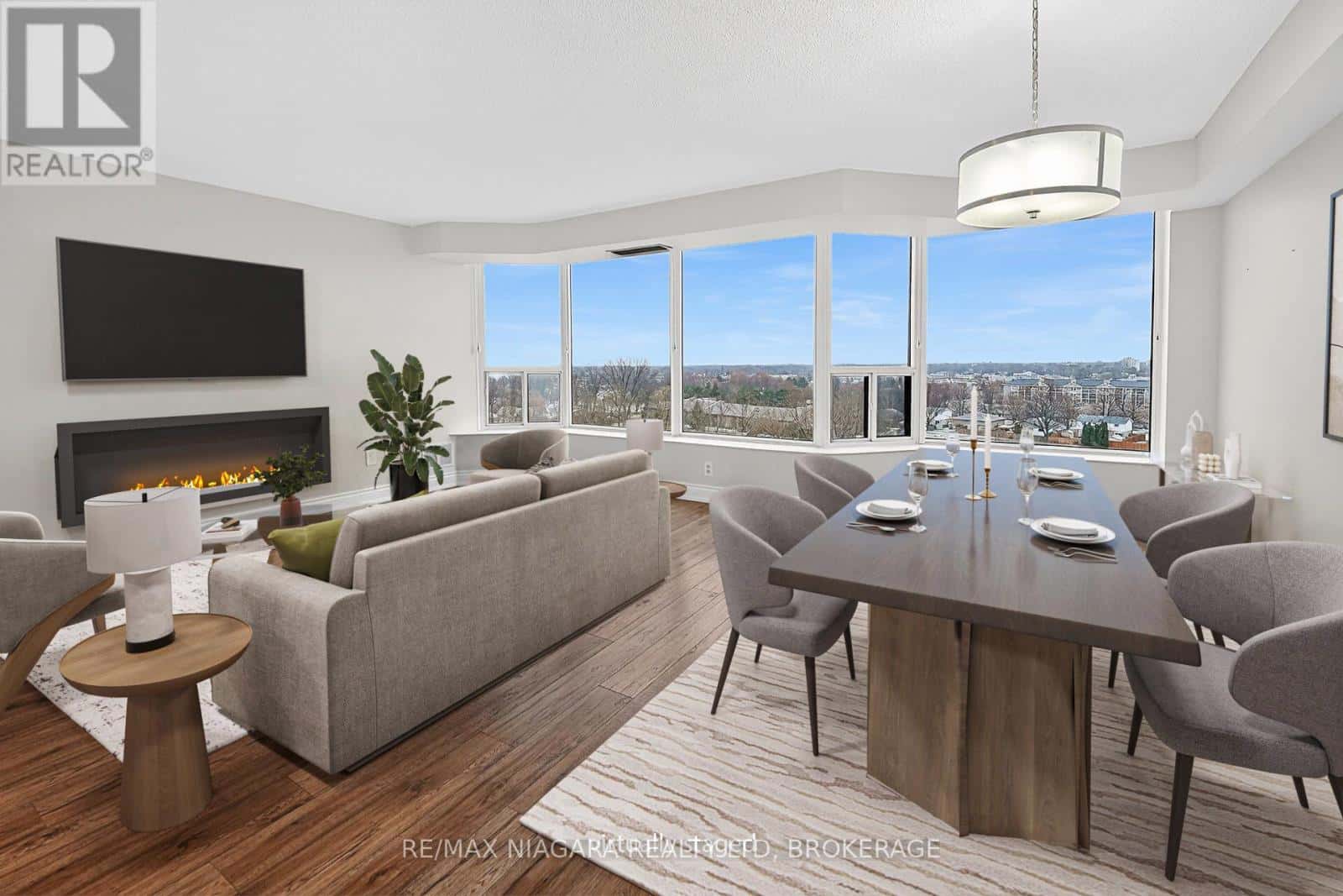 911 - 81 SCOTT STREET — St. Catharines (Lakeport), Ontario - Photo 2 of 50