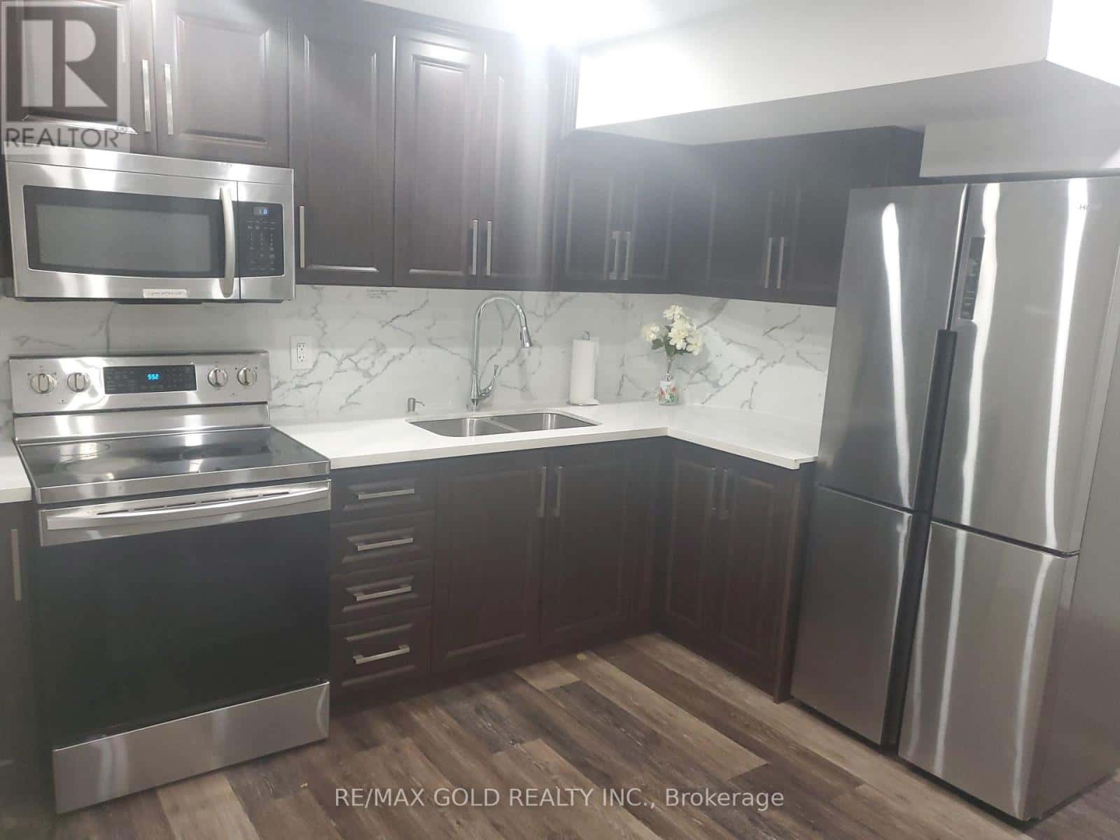 Brampton (Fletcher's Creek Village) — Brampton (Fletcher's Creek Village) - Photo 4 of 15