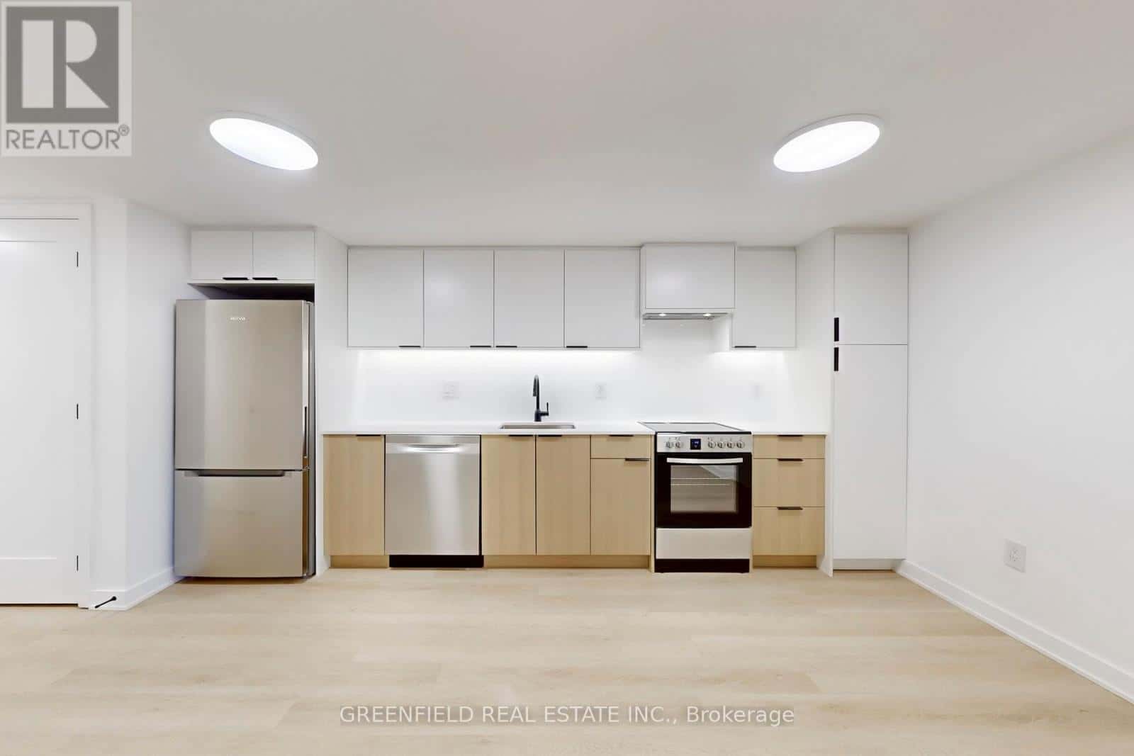 Toronto (Roncesvalles) — Toronto (Roncesvalles) - Photo 5 of 29