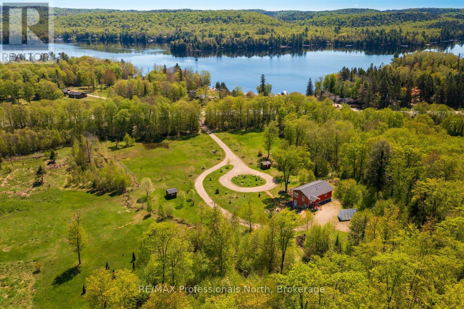 Algonquin Highlands (McClintock) — Algonquin Highlands (McClintock) - Photo 5 of 29