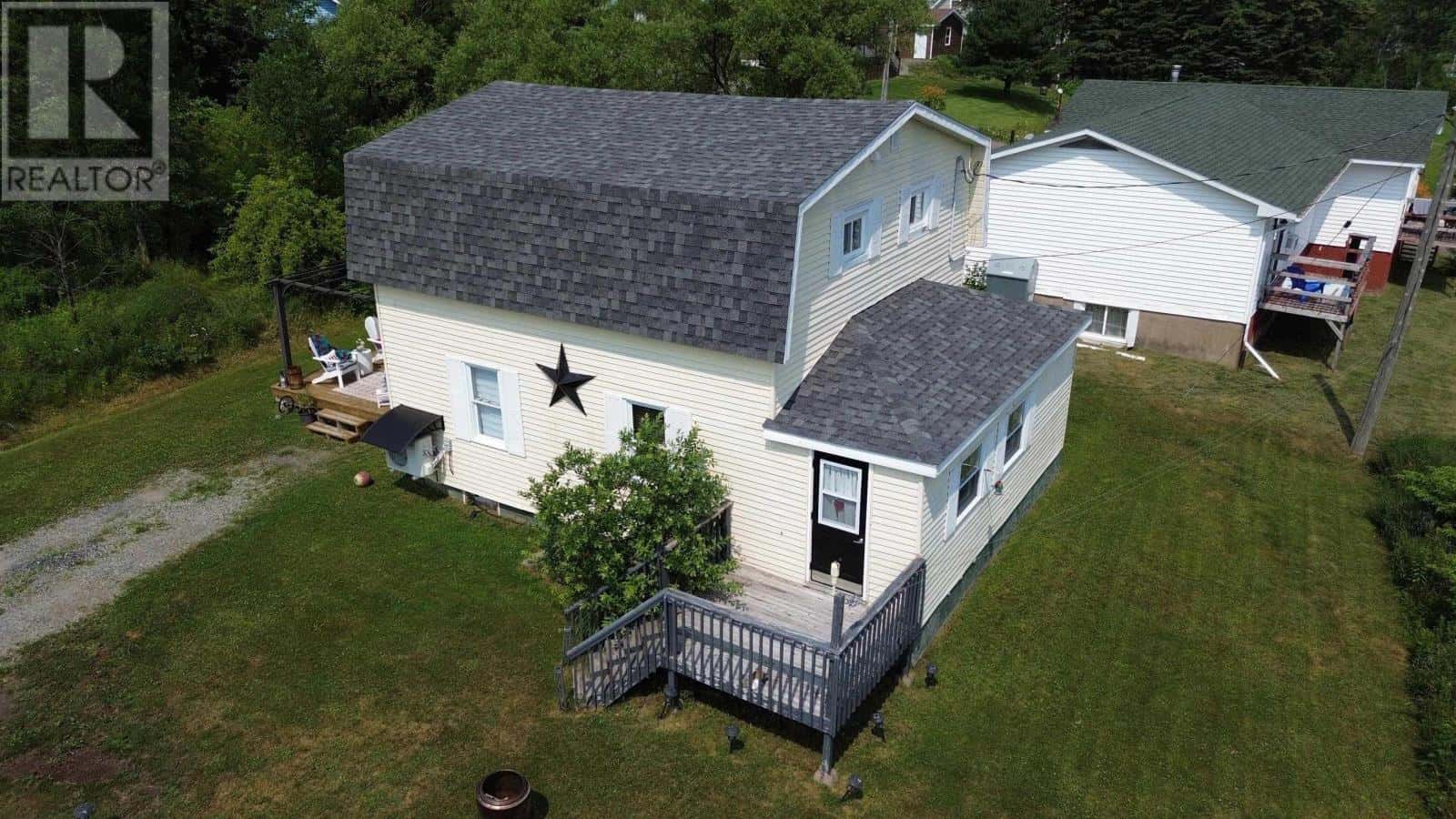 9 Somers View — Mulgrave, Nova Scotia - Photo 3 of 30