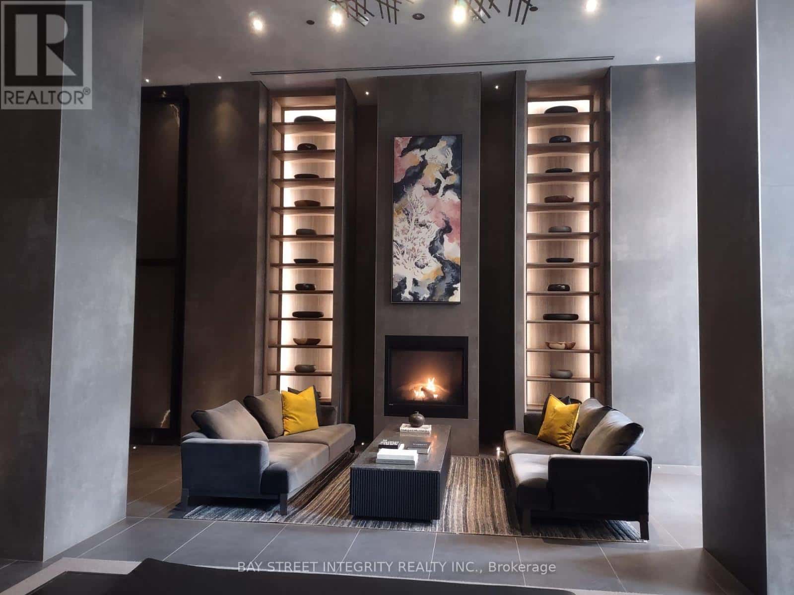 Toronto (Church-Yonge Corridor) — Toronto (Church-Yonge Corridor) - Photo 5 of 34