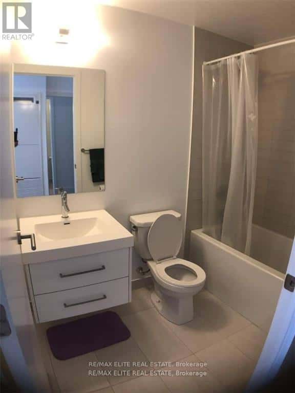 3706 - 403 CHURCH STREET — Toronto (Church-Yonge Corridor) - Photo 5 of 8