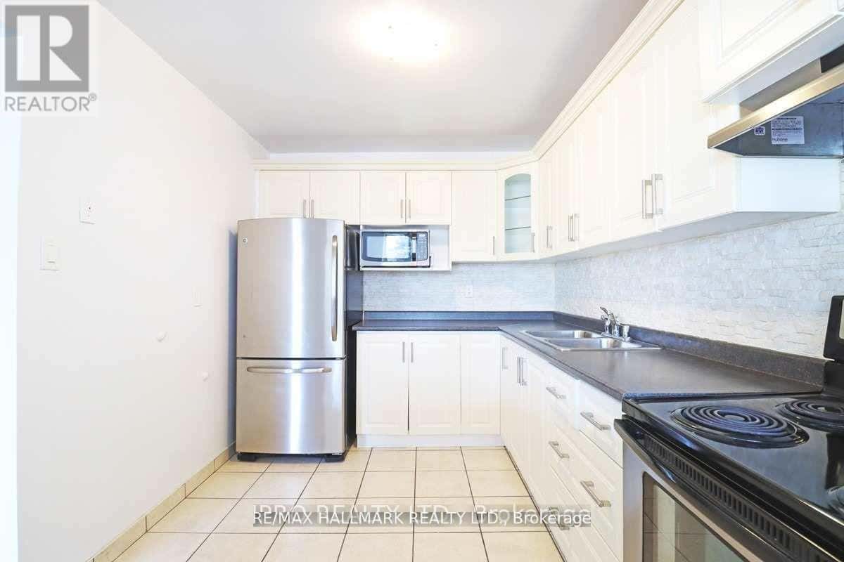 Toronto (Woodbine-Lumsden) — Toronto (Woodbine-Lumsden) - Photo 5 of 17