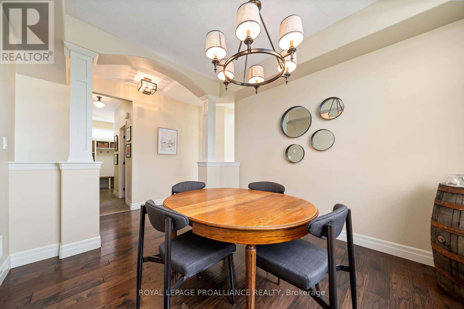 19 SCENIC DRIVE — Belleville (Thurlow Ward), Ontario - Photo 5 of 46