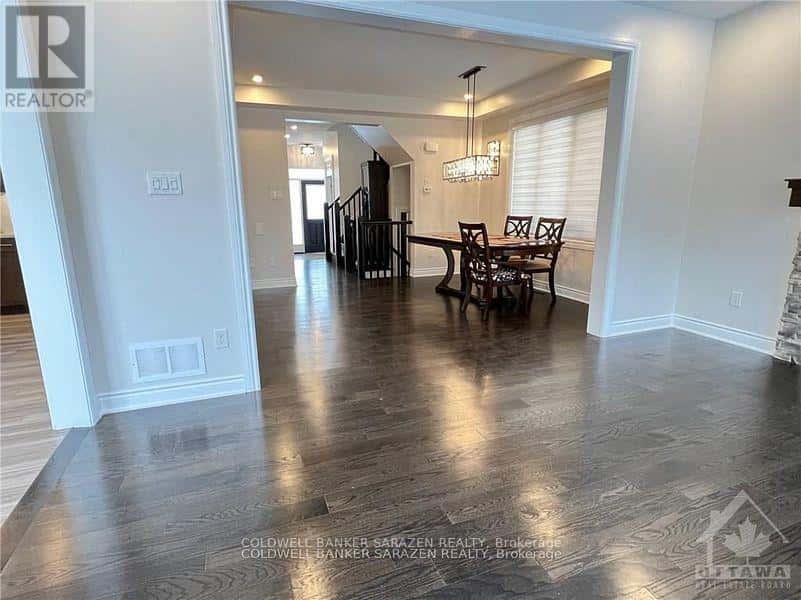 Ottawa — Ottawa - Photo 2 of 31