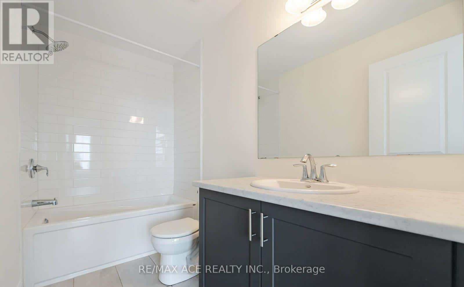 Peterborough (Monaghan Ward 2) — Peterborough (Monaghan Ward 2) - Photo 3 of 16