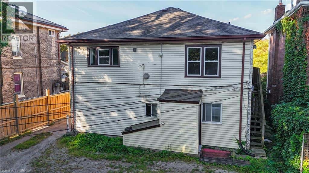 Brantford — Brantford - Photo 3 of 9