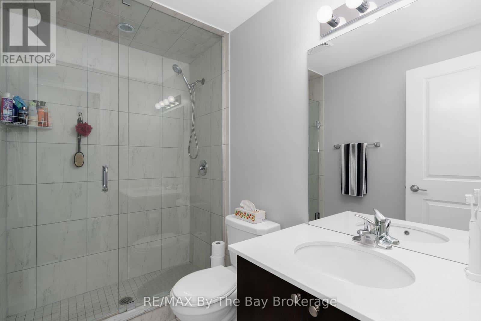 Barrie (0 West) — Barrie (0 West) - Photo 4 of 26