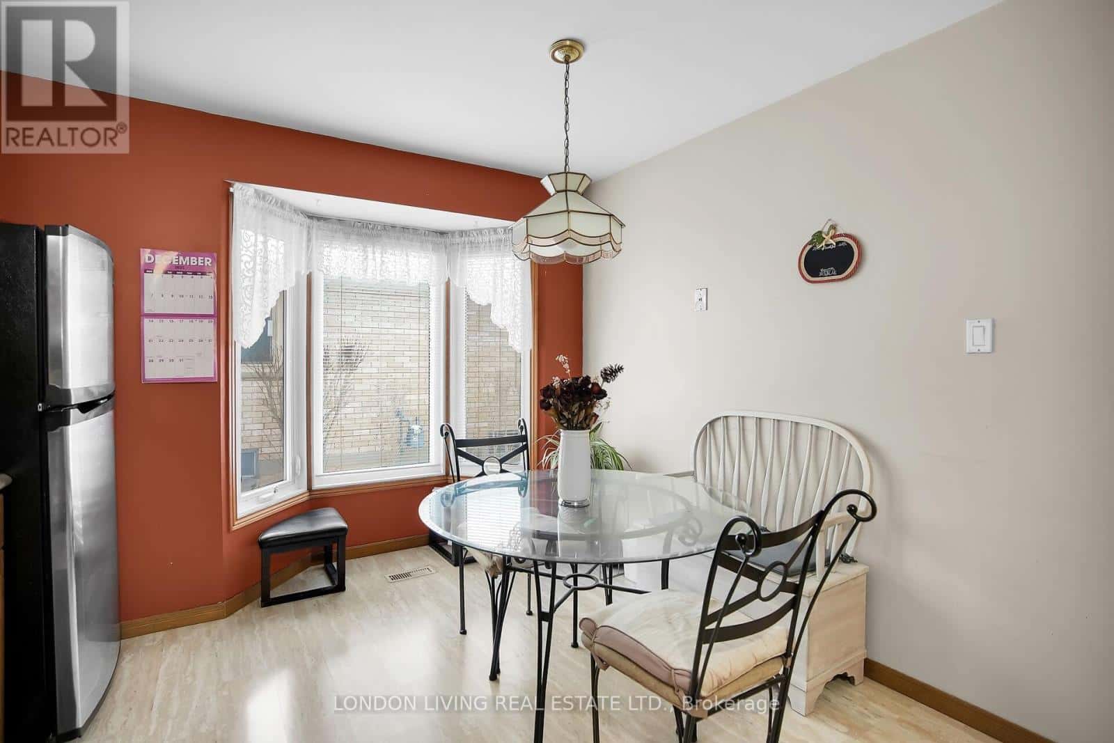 London East (East I) — London East (East I) - Photo 5 of 32