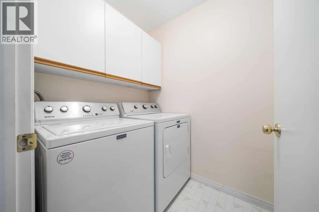 Medicine Hat — Medicine Hat - Photo 3 of 27