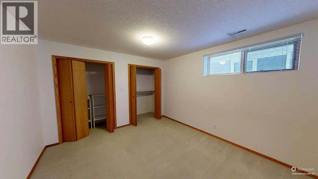 Lethbridge — Lethbridge - Photo 3 of 18