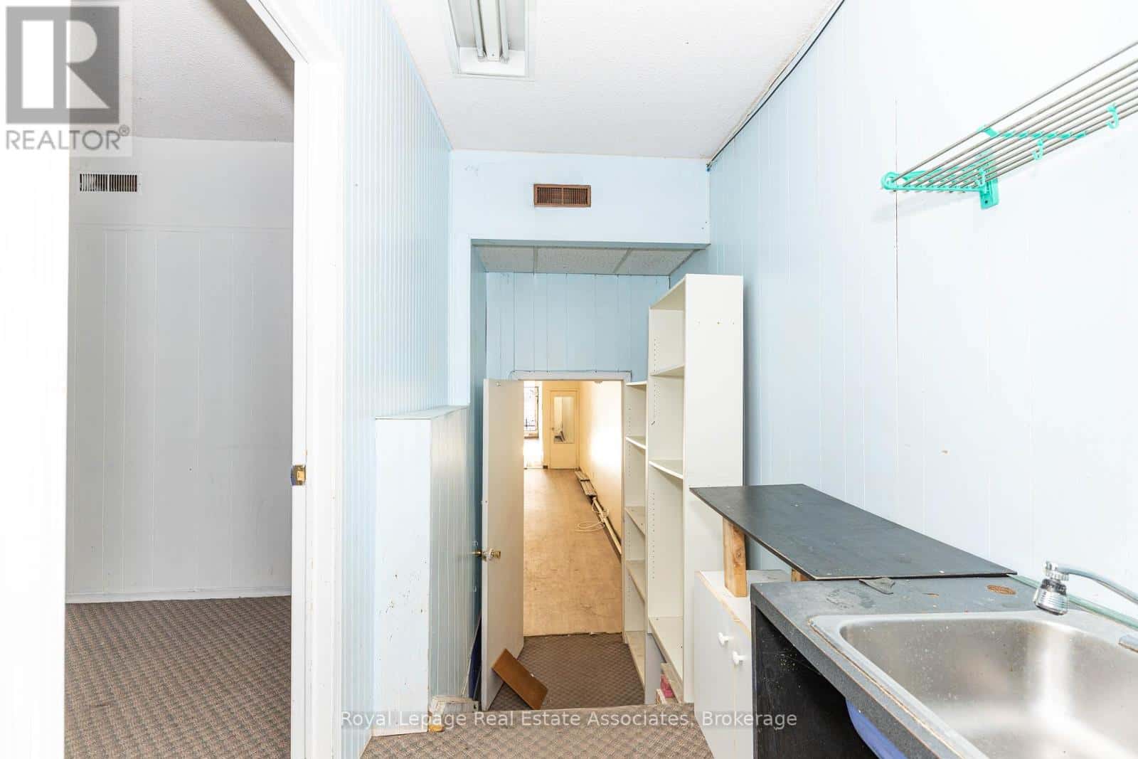 654 BLOOR STREET W — Toronto (Annex) - Photo 2 of 34