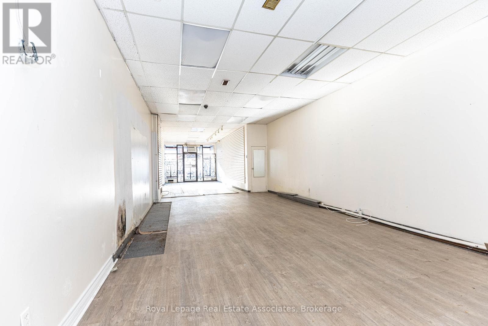 654 BLOOR STREET W — Toronto (Annex) - Main photo