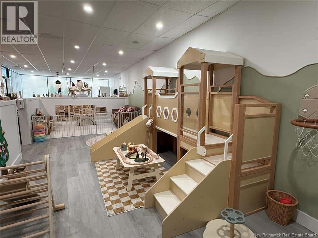 Property - Photo 4 of 18