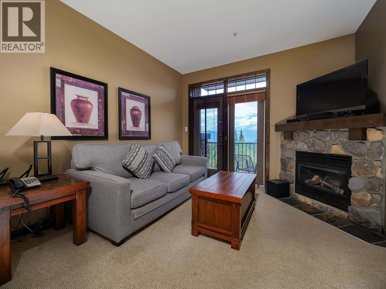 1545 Kicking Horse Trail Unit# 307 — Golden, British Columbia - Photo 5 of 22