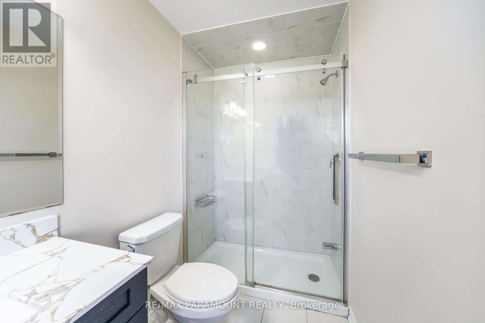 Brampton (Northwest Brampton) — Brampton (Northwest Brampton) - Photo 2 of 36