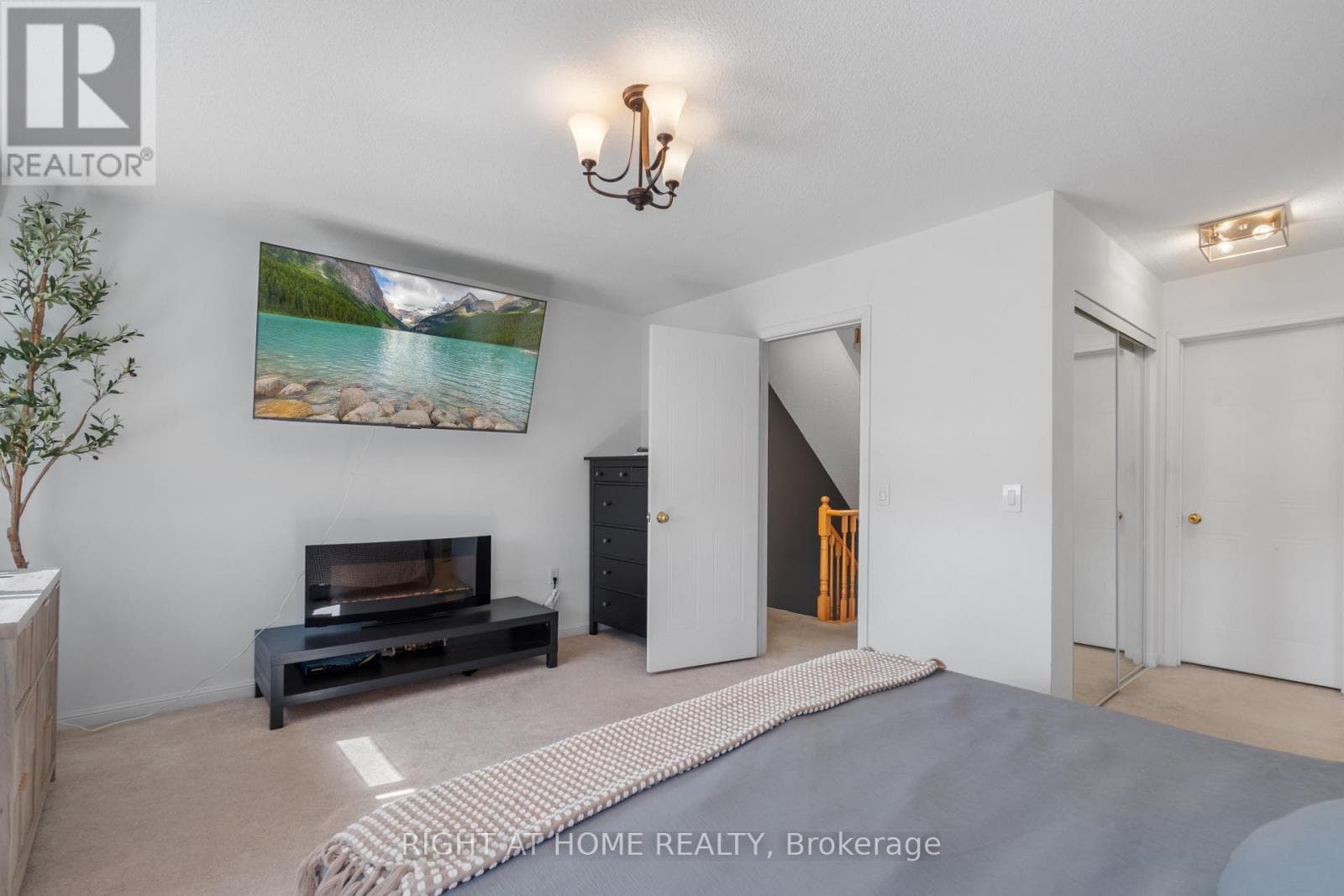 Mississauga (Sheridan Park) — Mississauga (Sheridan Park) - Main photo