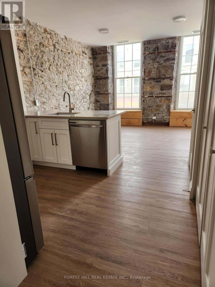 Cambridge — Cambridge - Photo 4 of 10