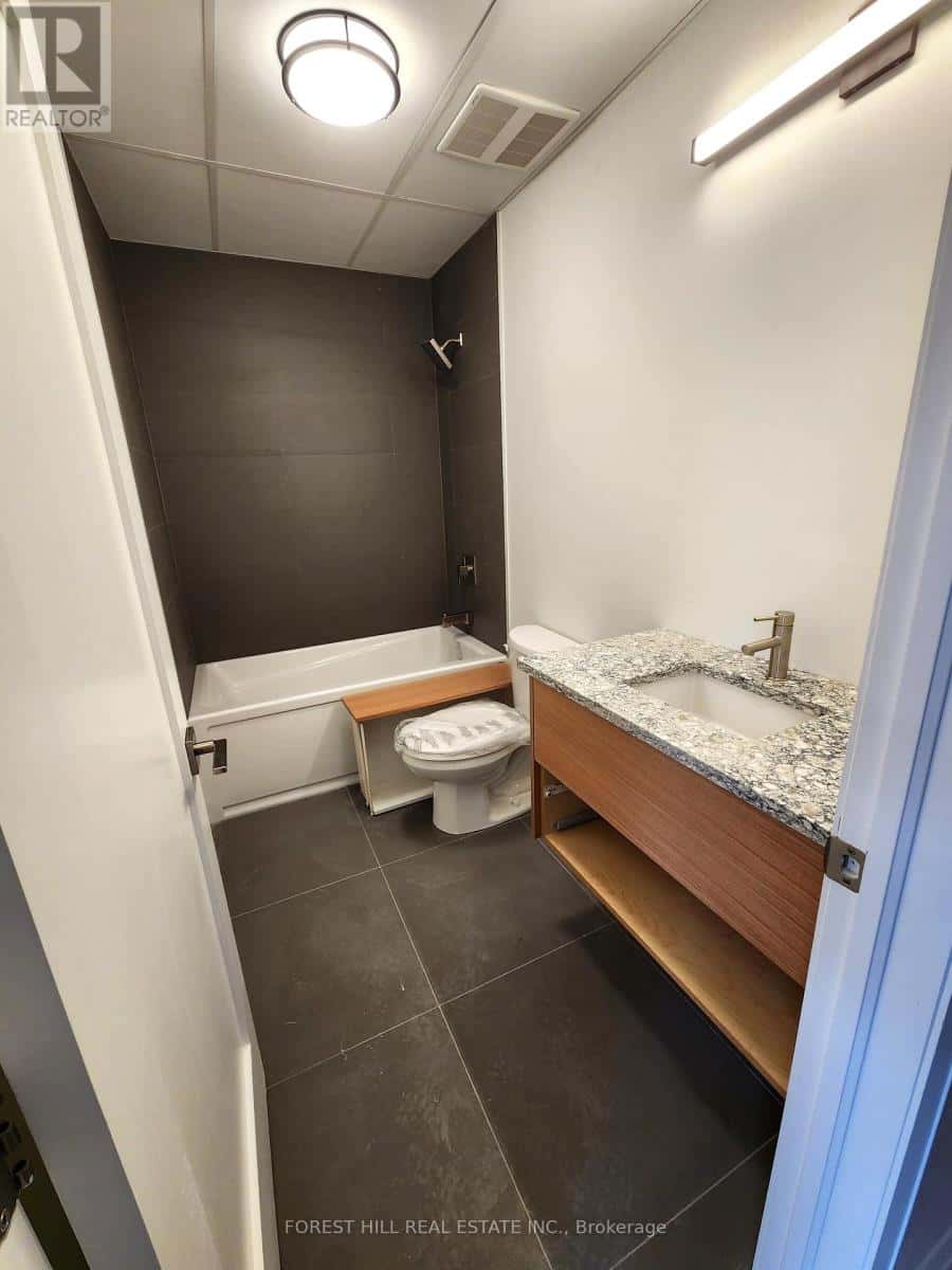 Cambridge — Cambridge - Photo 2 of 10