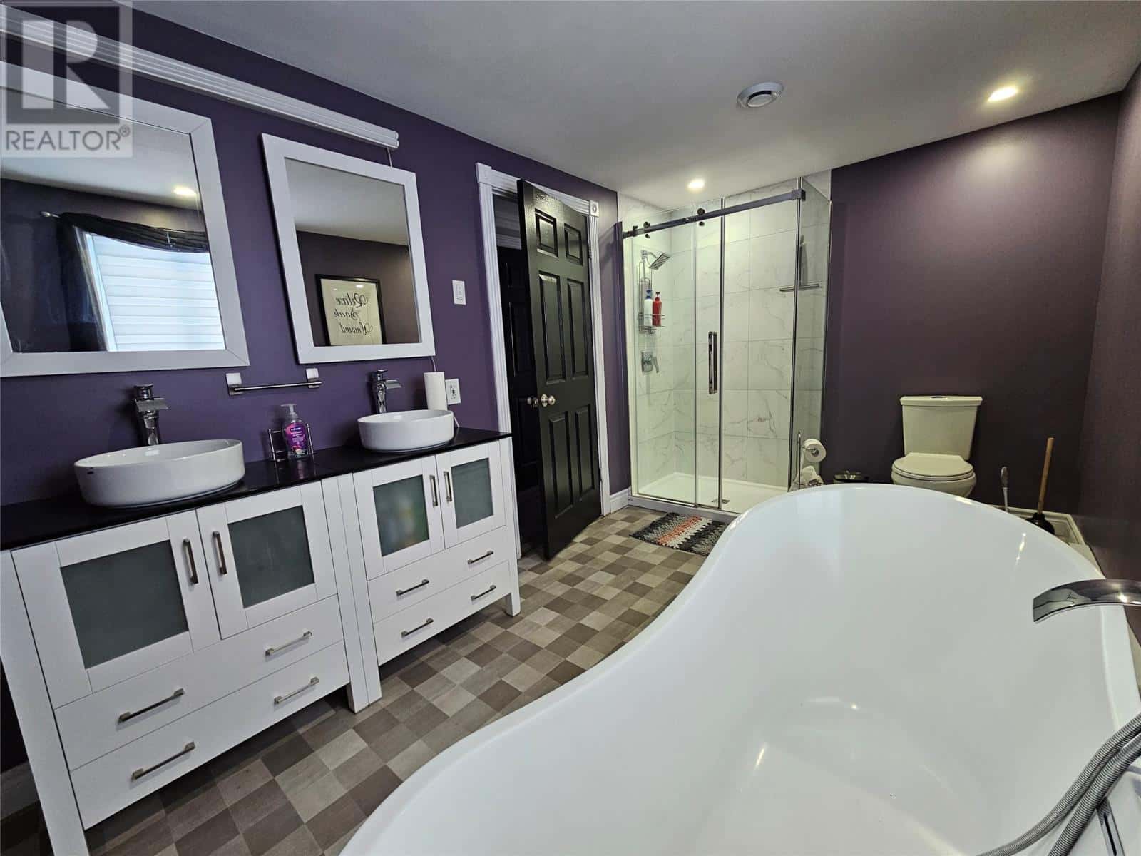 Labrador City — Labrador City - Photo 4 of 28