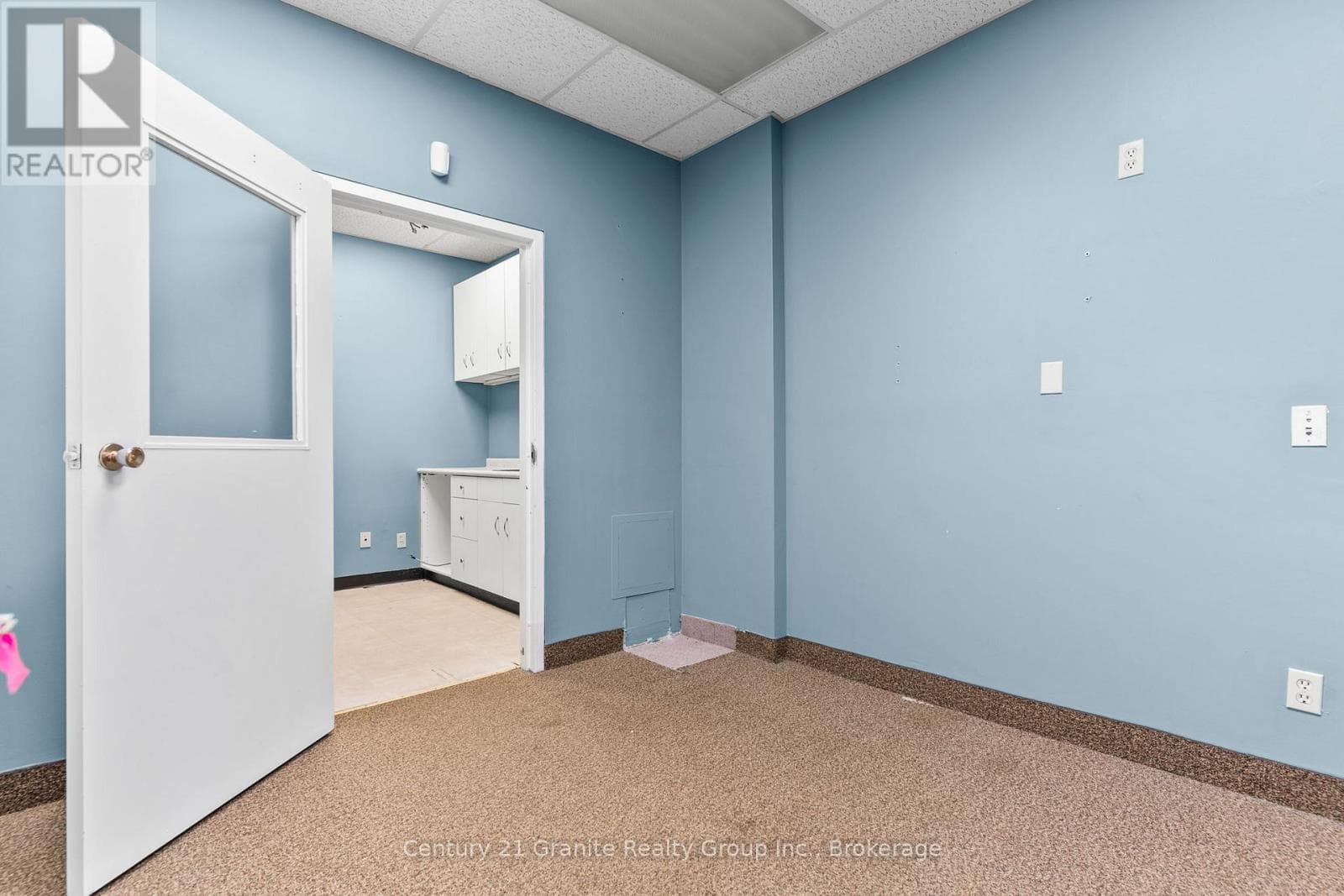 2 - 50 YORK STREET — Dysart et al (Dysart) - Main photo