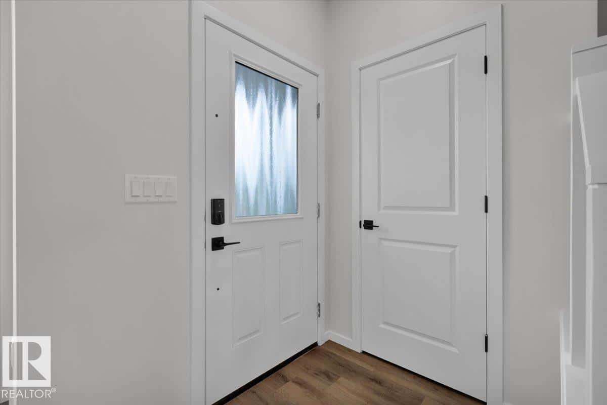 25 FICUS WY — Fort Saskatchewan, Alberta - Photo 3 of 36