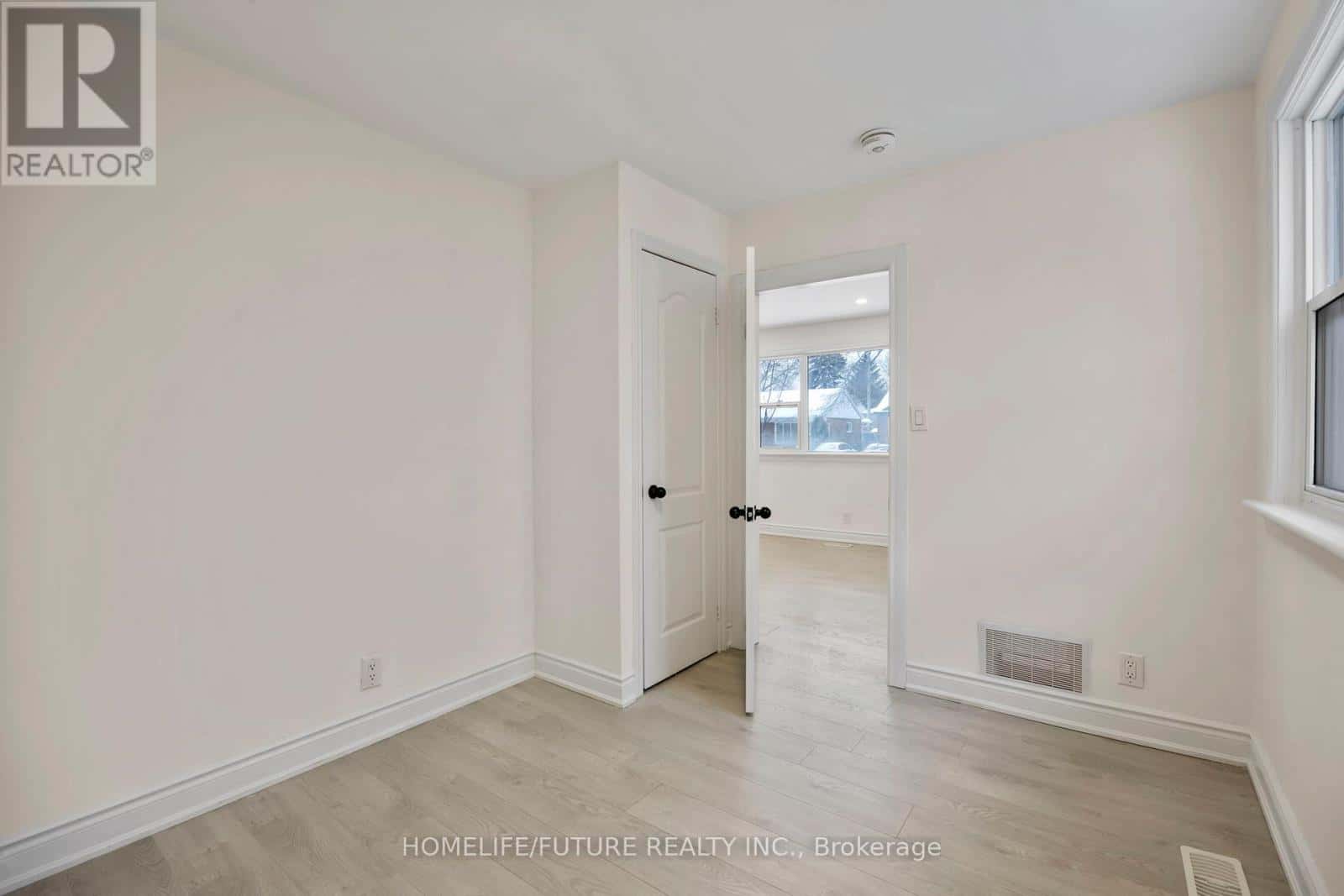 Ajax (South East) — Ajax (South East) - Photo 3 of 38