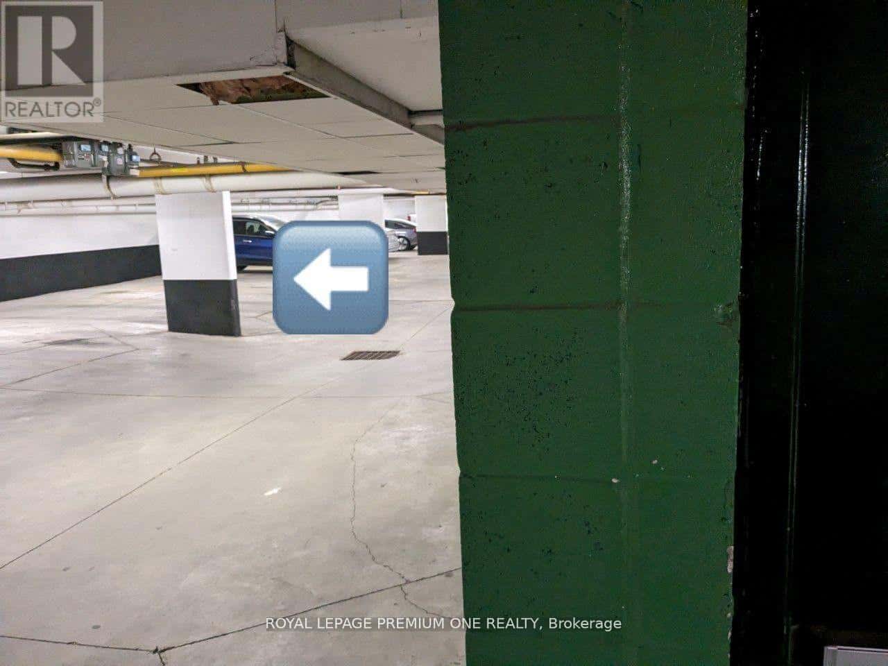 A-18 - 20 TURNTABLE CRESCENT — Toronto (Dovercourt-Wallace Emerson-Junction) - Photo 2 of 6