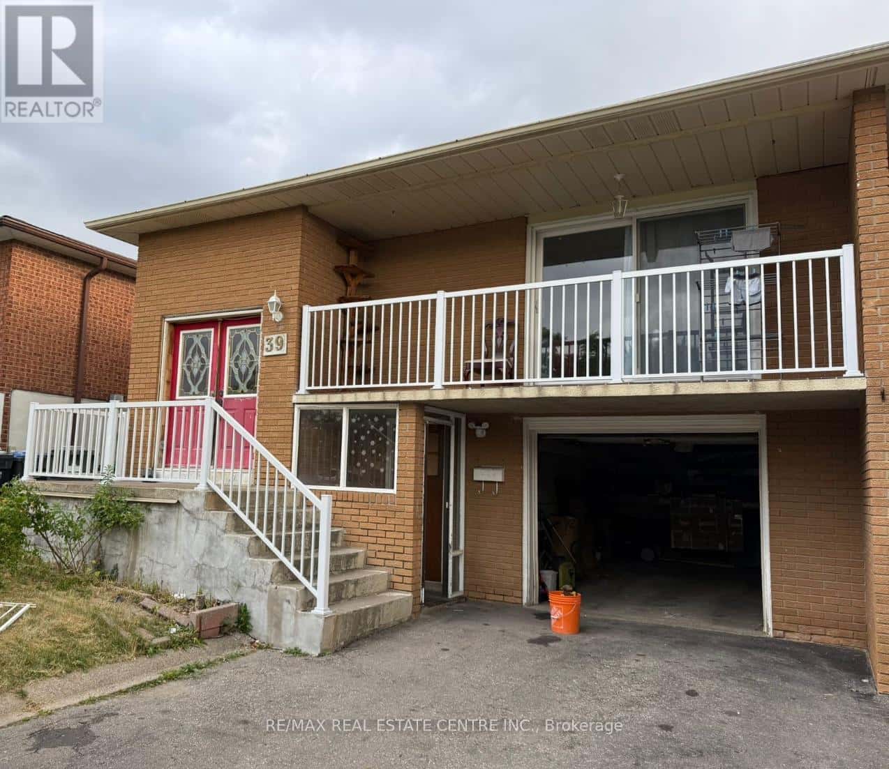 Brampton (Madoc) — Brampton (Madoc) - Photo 5 of 14