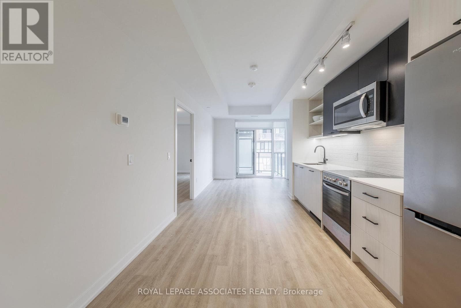 314 - 2300 ST CLAIR AVENUE — Toronto (Junction Area) - Main photo