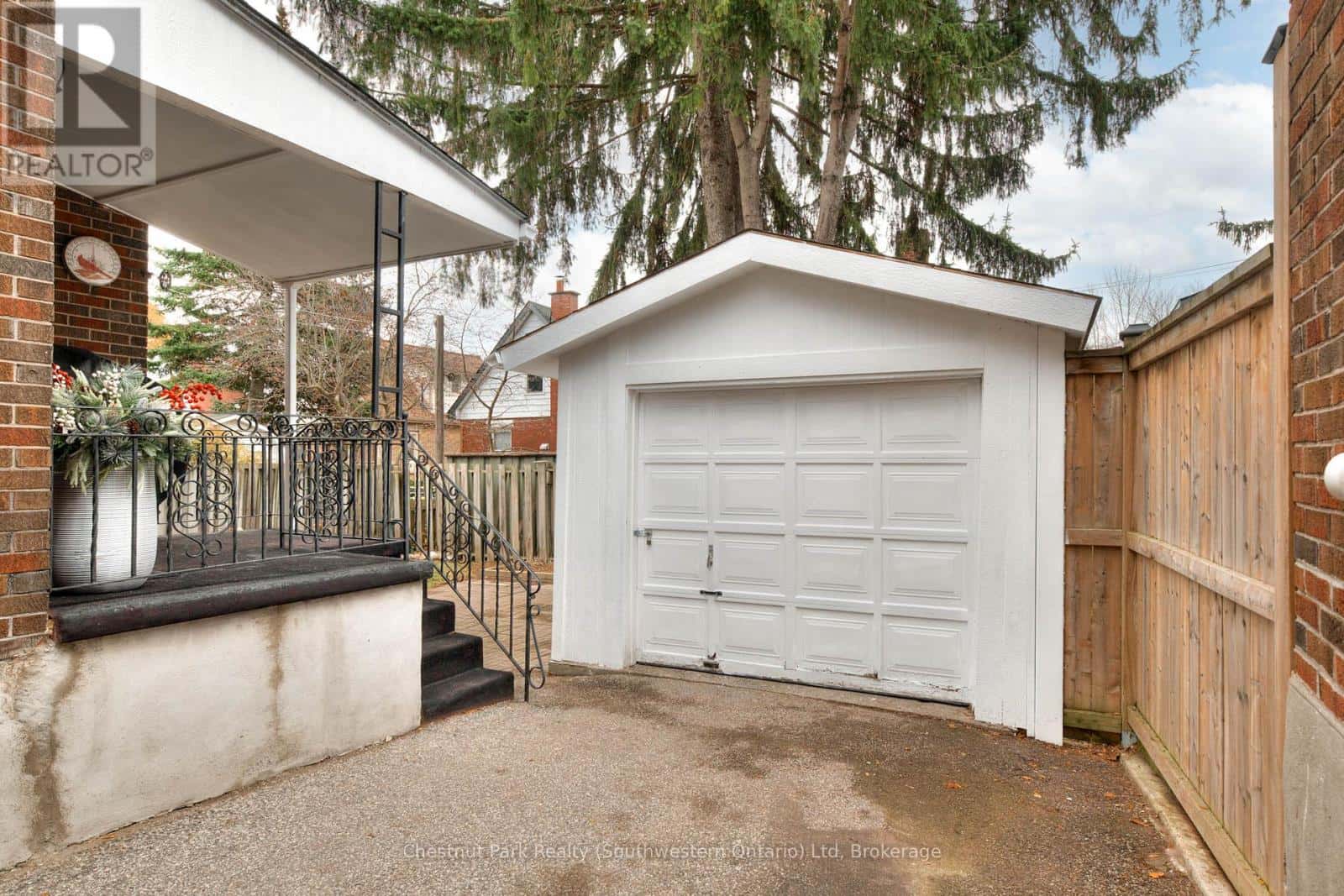 Guelph (Exhibition Park) — Guelph (Exhibition Park) - Photo 5 of 36