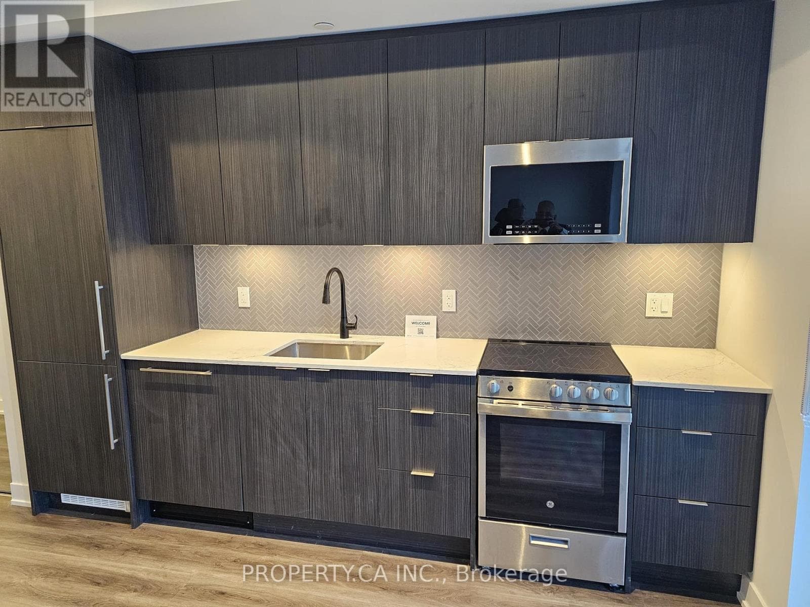 Mississauga (City Centre) — Mississauga (City Centre) - Main photo