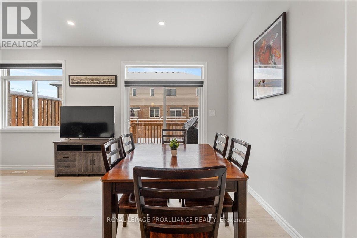 Belleville (Thurlow Ward) — Belleville (Thurlow Ward) - Main photo