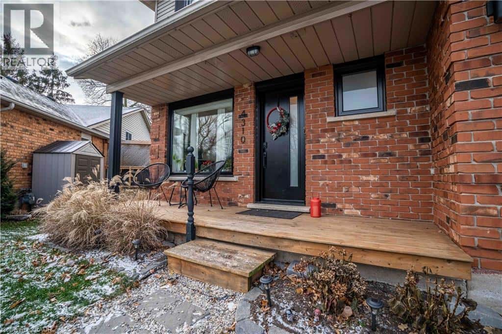 4310 CONCORD Avenue — Beamsville, Ontario - Photo 5 of 50