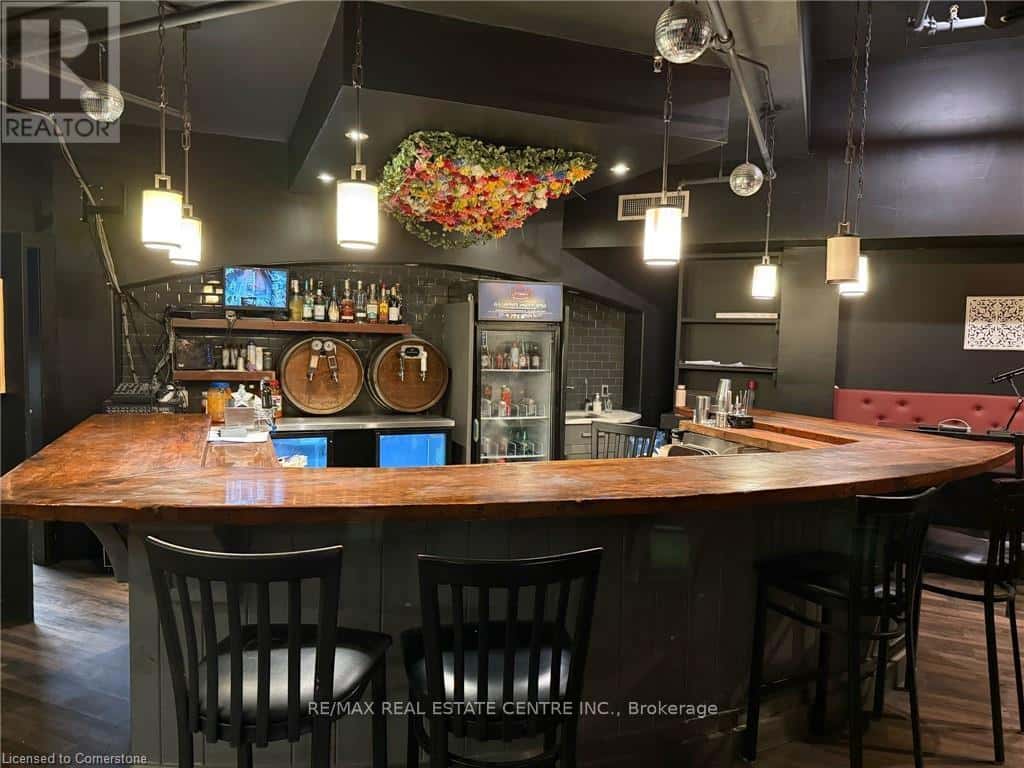 Kitchener — Kitchener - Photo 2 of 14