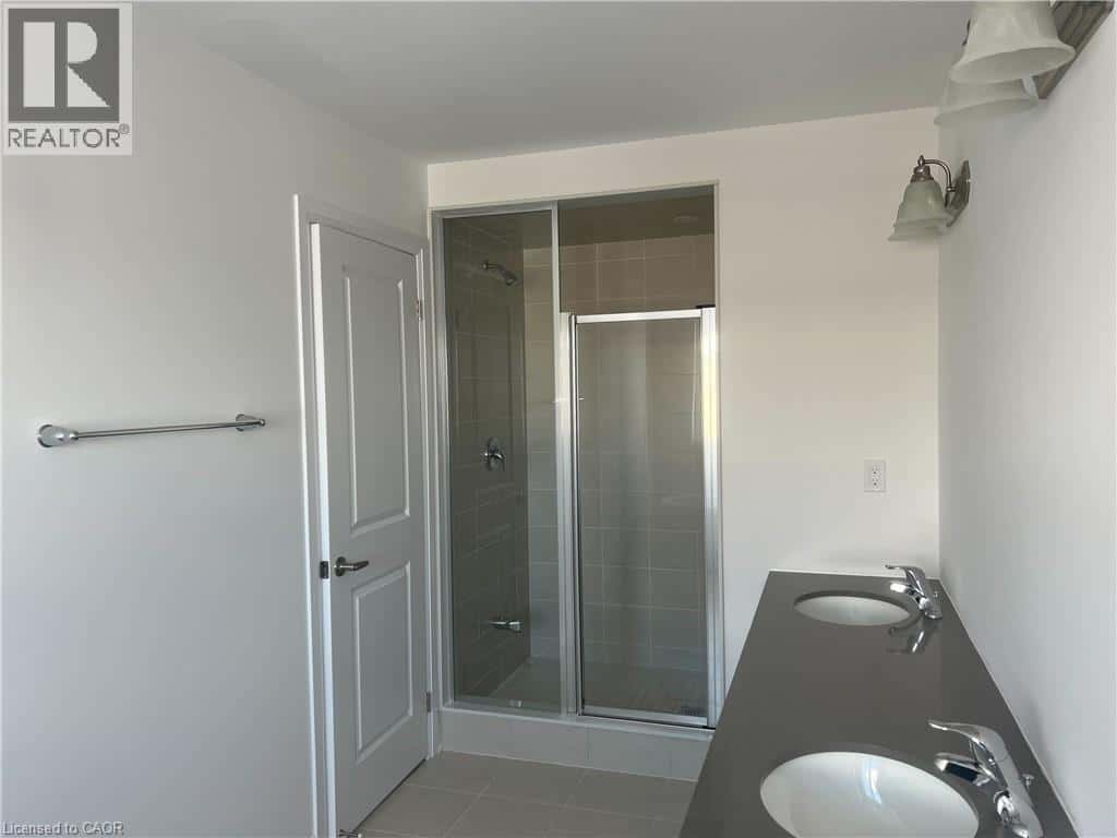 Stratford — Stratford - Photo 3 of 13