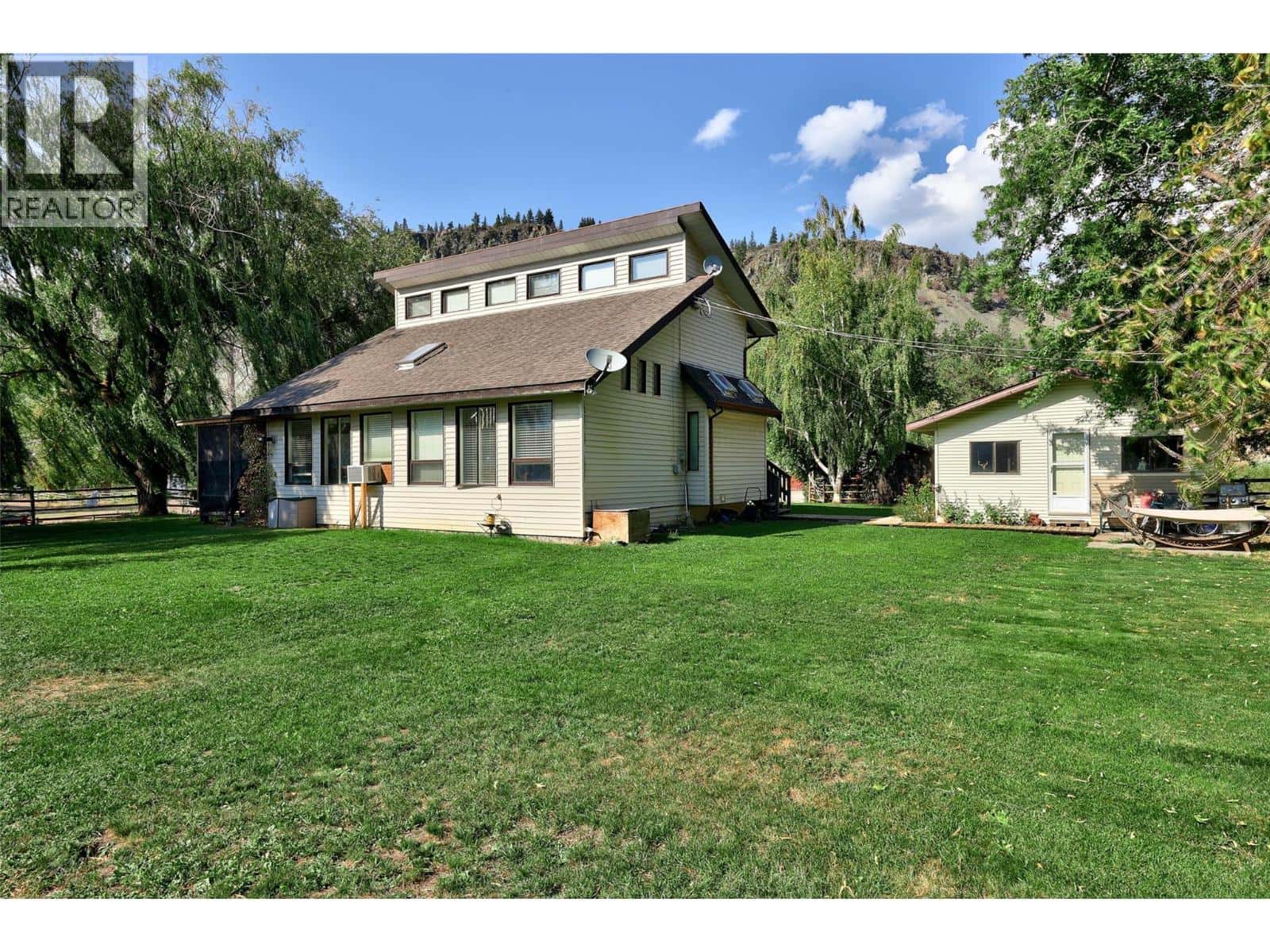 1815 Nicolls Road — Merritt, British Columbia - Photo 3 of 80