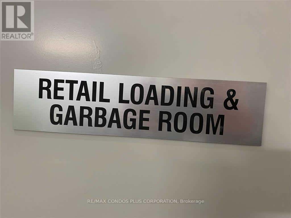 231 DUNDAS STREET E — Toronto (Moss Park) - Photo 3 of 11