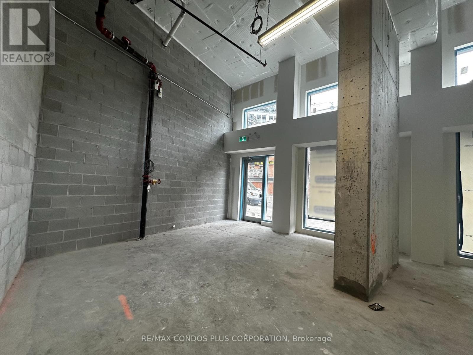 231 DUNDAS STREET E — Toronto (Moss Park) - Main photo