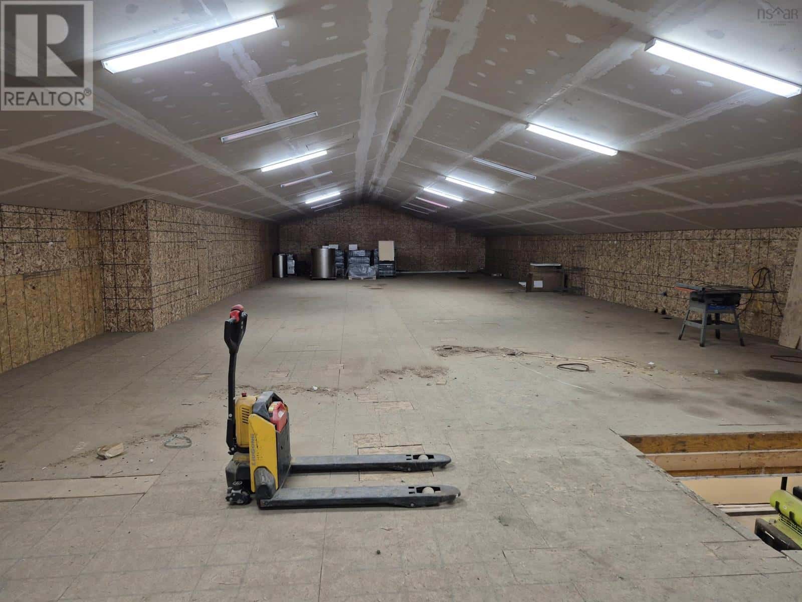 875 Main Street — Cole Harbour, Nova Scotia - Photo 4 of 14