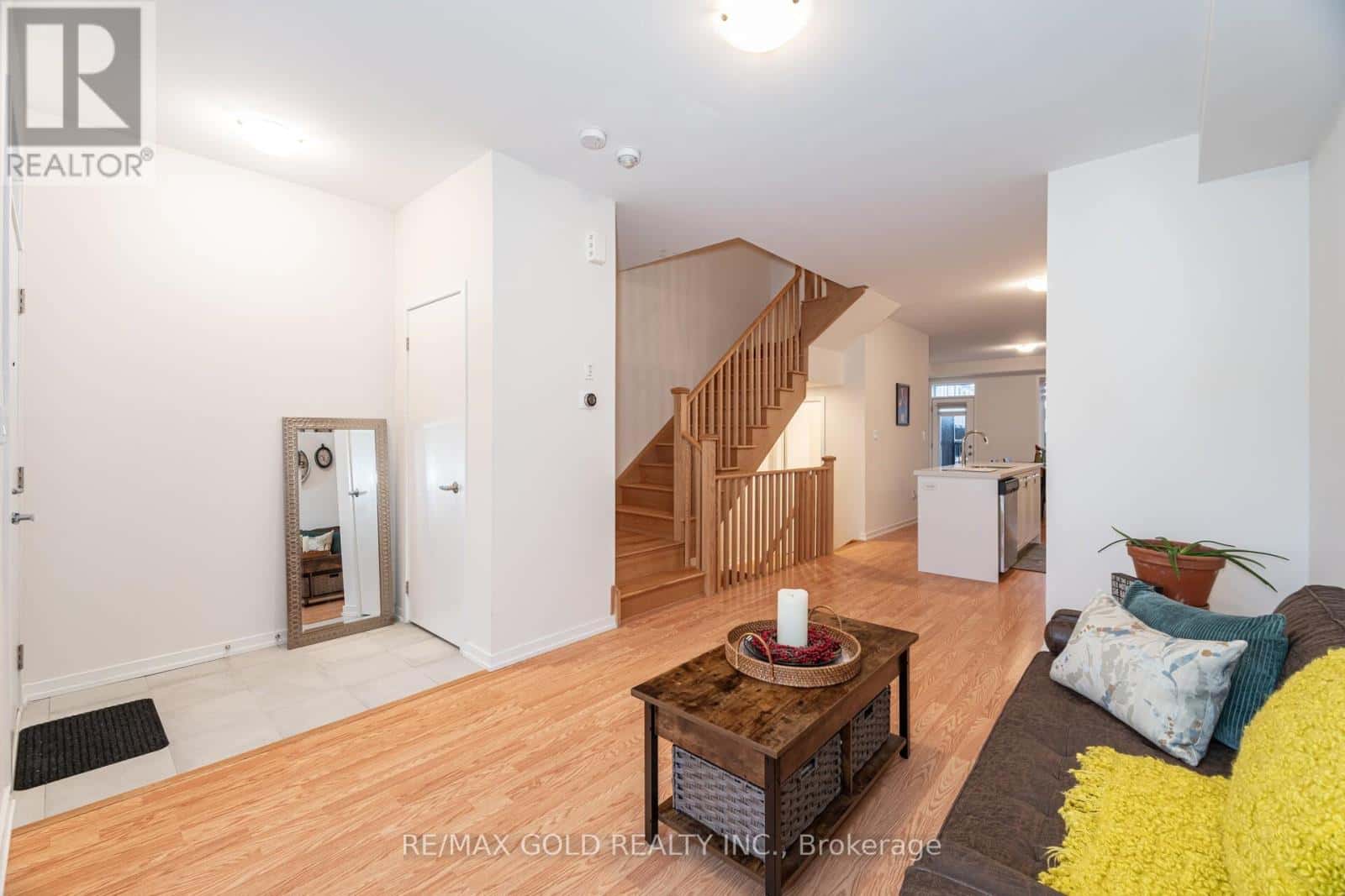 Caledon (Bolton East) — Caledon (Bolton East) - Photo 3 of 21