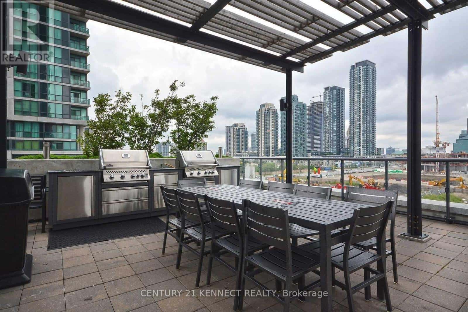 Mississauga (City Centre) — Mississauga (City Centre) - Photo 2 of 32