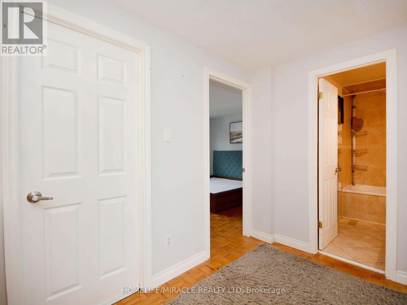 Mississauga (Erin Mills) — Mississauga (Erin Mills) - Photo 3 of 45